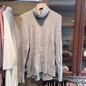 J Crew Supersoft Turtleneck Heather Grey Size XL